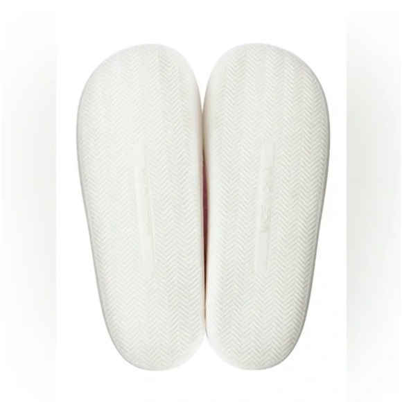 Pink Slippers with Gingerbread Sequin Design - Picture 2 of 12